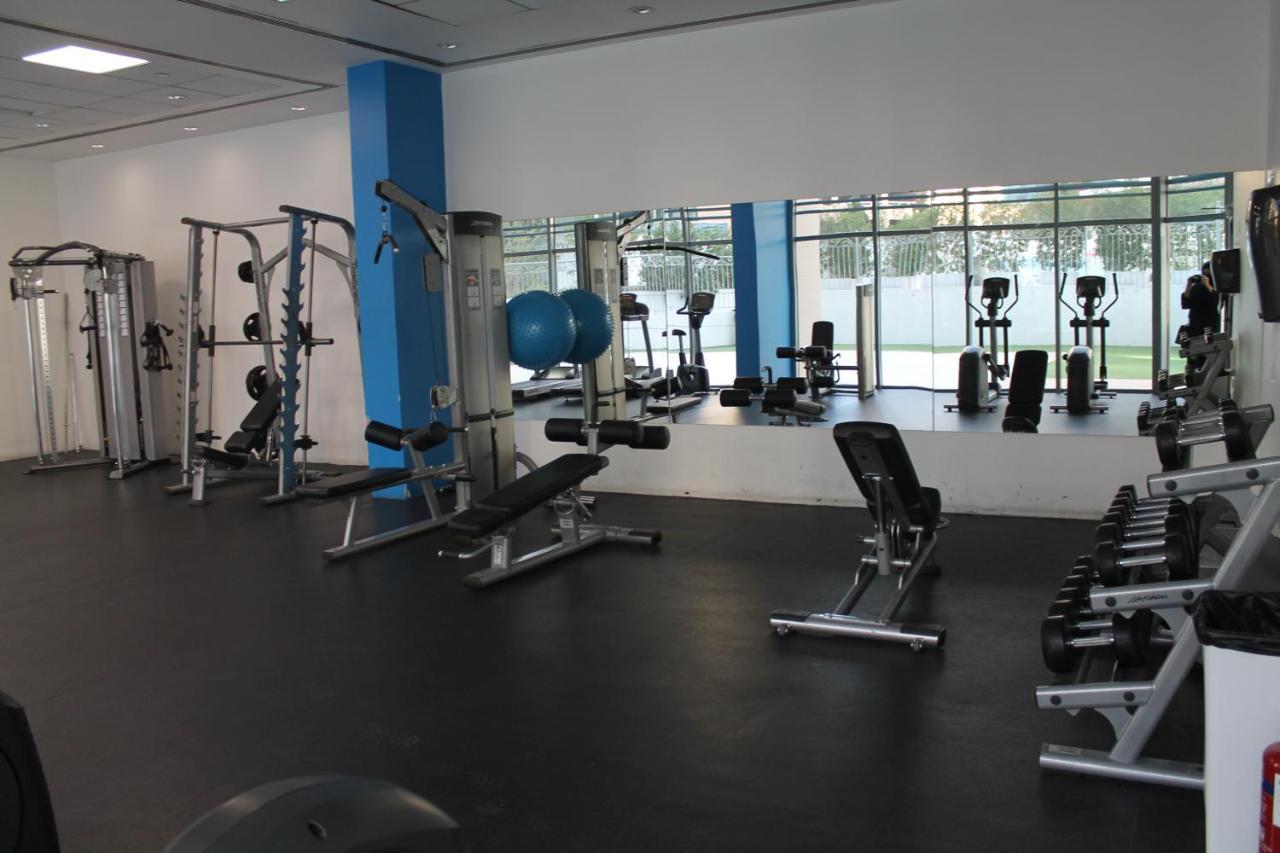 Newly Furnished One Bedroom Apartment Next To Metro & Beach In Marina Residence Dubai Eksteriør bilde