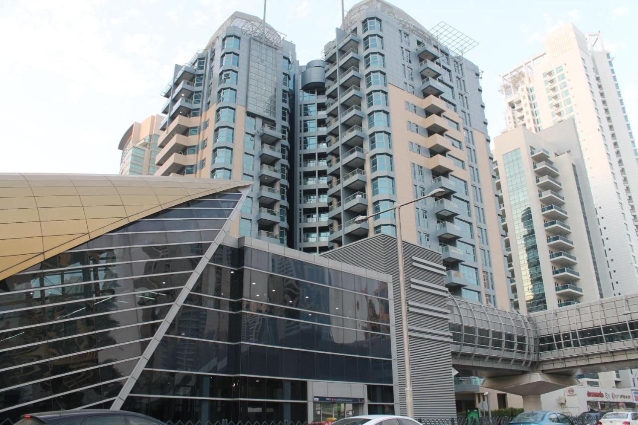 Newly Furnished One Bedroom Apartment Next To Metro & Beach In Marina Residence Dubai Eksteriør bilde