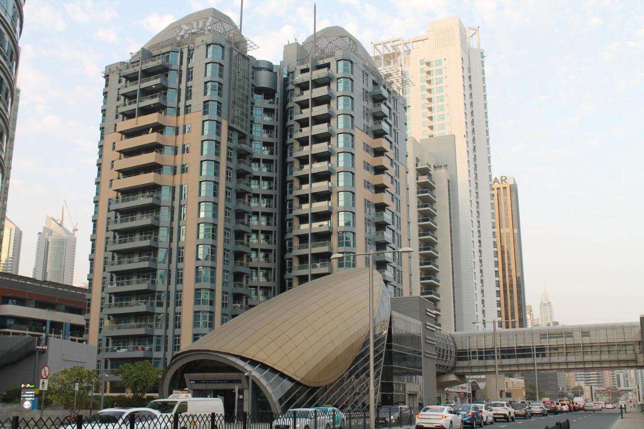 Newly Furnished One Bedroom Apartment Next To Metro & Beach In Marina Residence Dubai Eksteriør bilde
